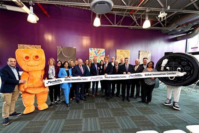 Ribbon cutting for new Mondelez R&D center