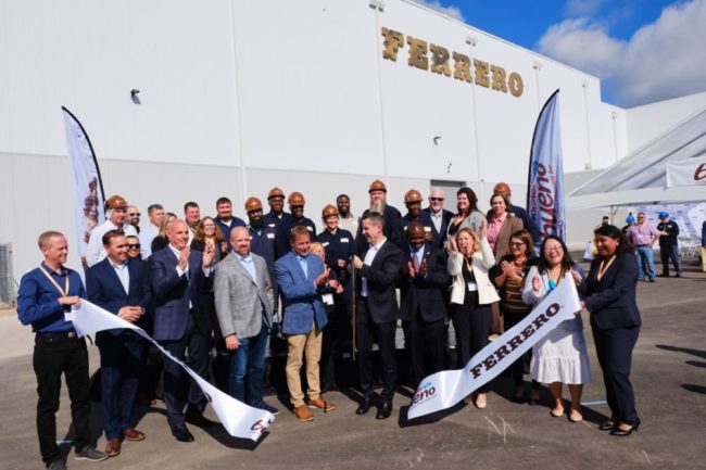 Employees at the Ferrero Kinder Bueno Facility cut the ceremonial ribbon.